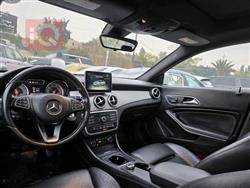 مێرسێدس بێنز CLA